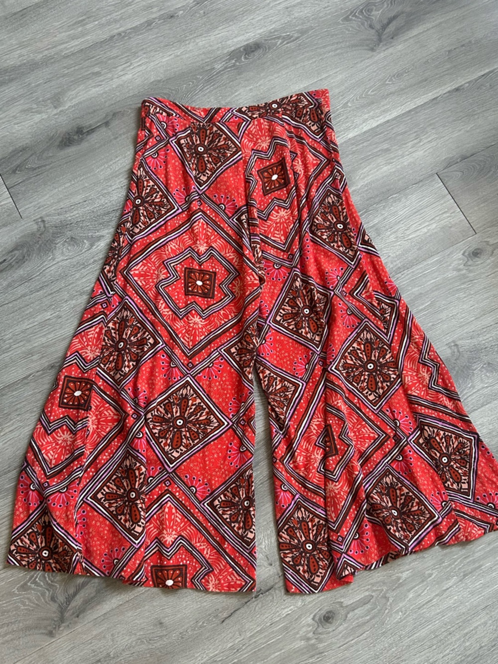 Anthropologie Geometric Bohemian Red/Orange Patterned Wide-Leg Palazzo Pants 6 - Picture 3 of 4